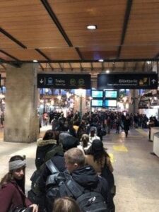 Schlange vor dem Thalys am Gare du Nord