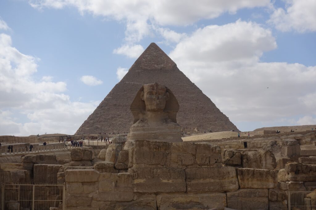 Sphinx Pyramide