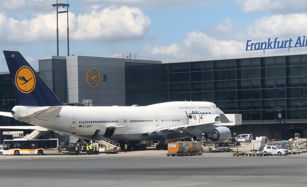 747-8 am Flughafen Frankfurt